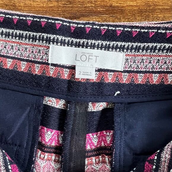 Ann Taylor Loft Navy & Pink Boho Textured Striped Riviera Shorts - Picture 8 of 9